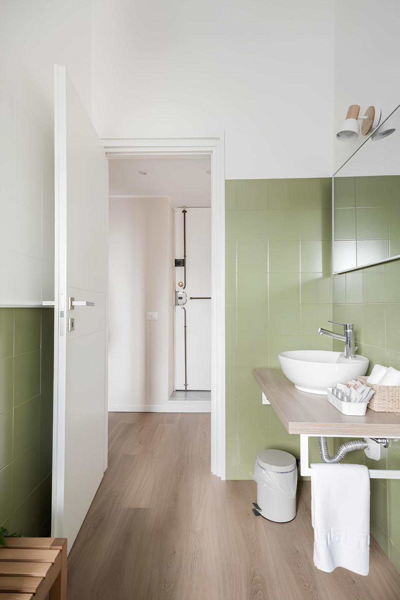 2 Bedroom Gem Near Milano Centrale Fast Wi Fi Kademy House Ngoại thất bức ảnh